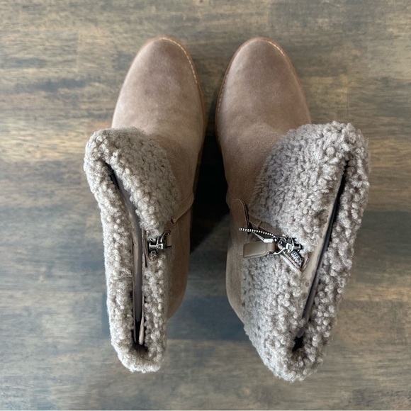 Lauren Ralph Lauren Steph Bootie - Picture 2 of 8